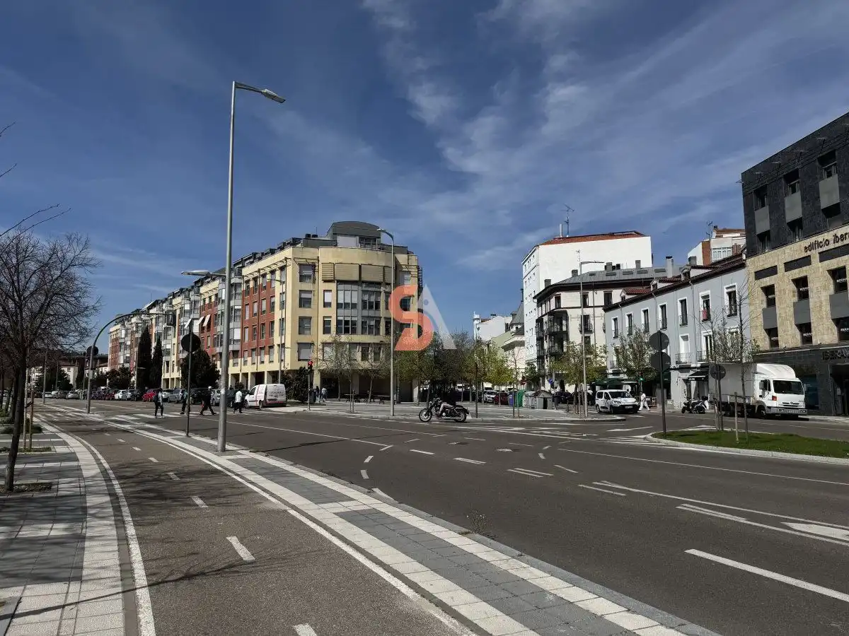 Vista exterior de Pis en venda en Valladolid amb Aire condicionat, Calefacció i Terrassa
