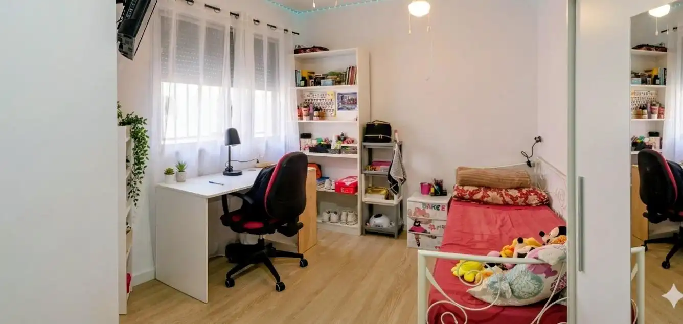 Schlafzimmer von Dachboden zum Verkauf in Córdoba mit Klimaanlage, Heizung und Terrasse