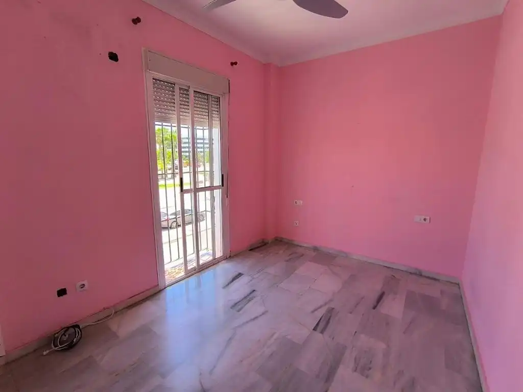 Bedroom of Flat for sale in La Rinconada  with Balcony