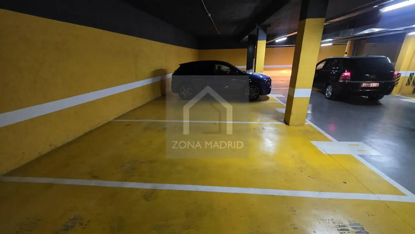 Parking for sale in Calle de Alonso Heredia, imagen 13
