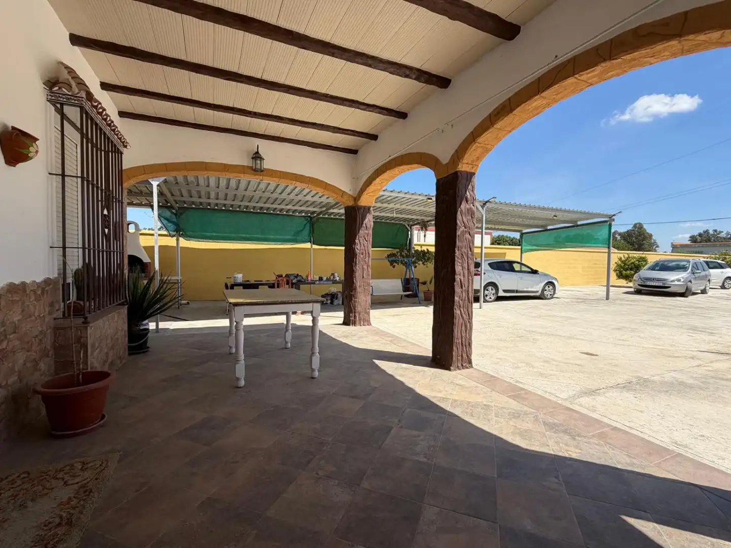Terrassa de Casa o xalet en venda en Los Palacios y Villafranca amb Piscina