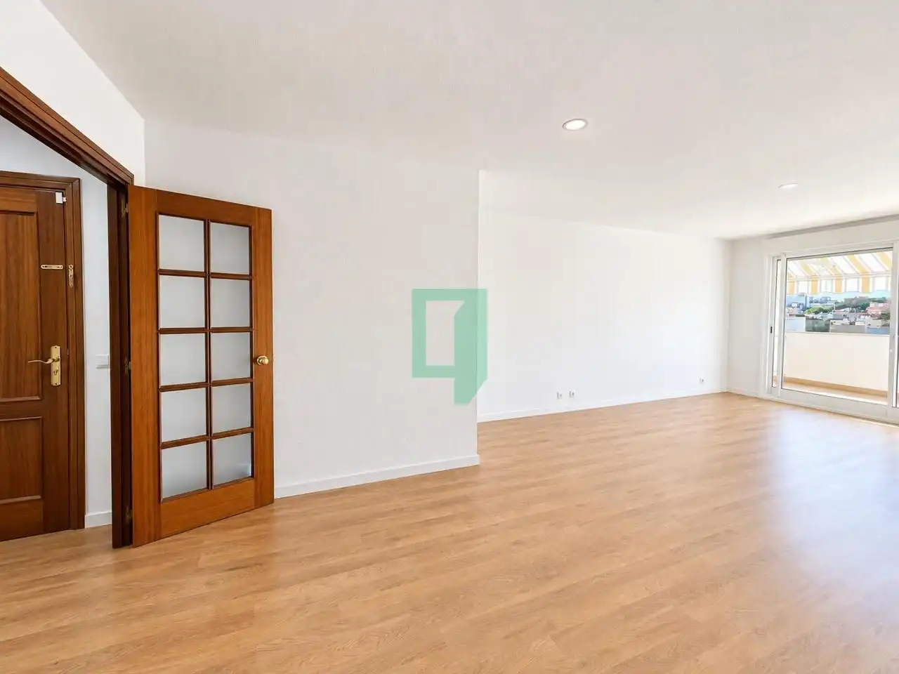 Flat with terrace for sale in Montigalà - Sant Crist, imagen 4