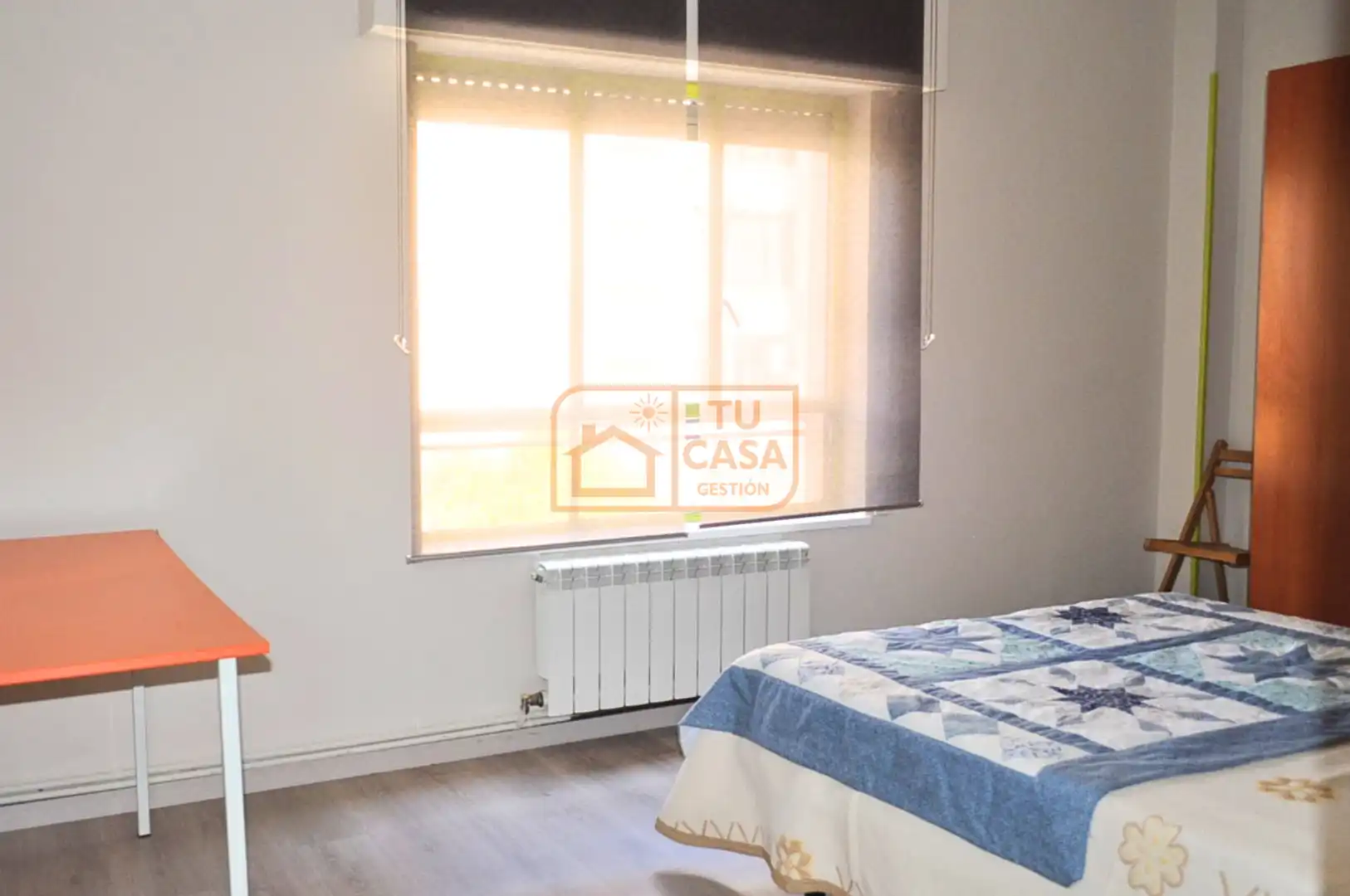 Schlafzimmer von Wohnung zur Miete in Cáceres mit Heizung, Parkett und Terrasse