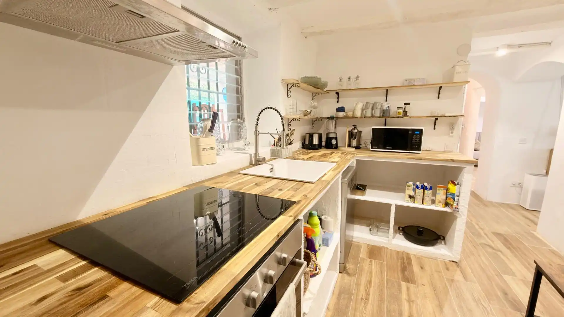 Cuina de Casa o xalet en venda en Cunit amb Aire condicionat, Calefacció i Terrassa