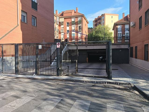 Garaje en Venta en San Jaime en Ensanche de Vallecas - La Gavia