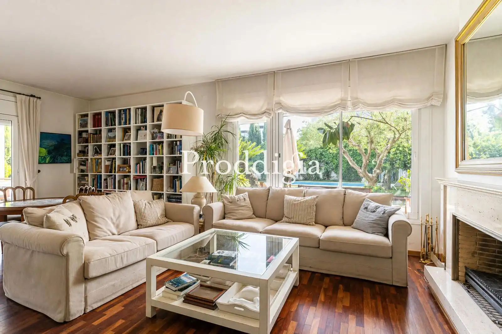 Living room of Houses for sale in Sant Cugat del Vallès  with Heating and Swimming Pool