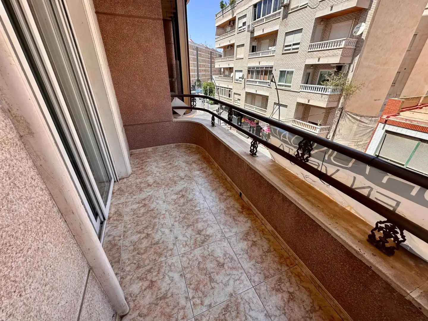 Terraza de Apartamento en venta en Torrevieja con Aire acondicionado, Jardín privado y Amueblado