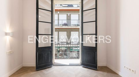 Exclusivo piso reformado a estrenar con terraza privada de 35 m en finca regia de 1900, imatge 4