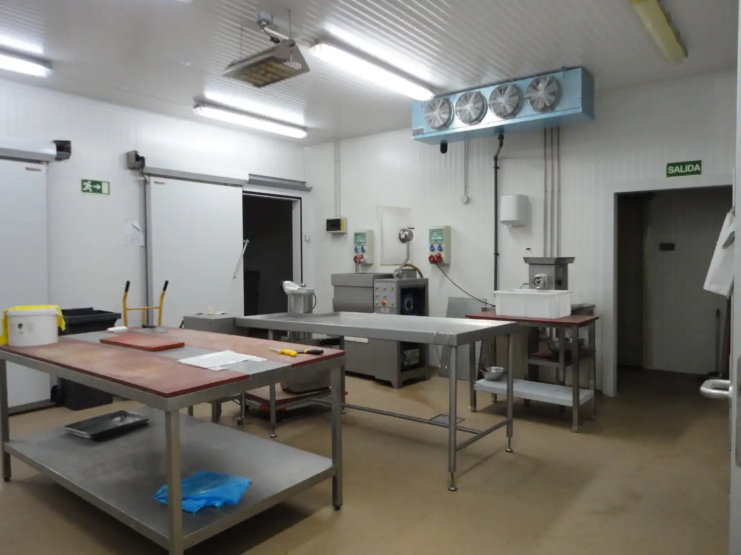 Cuina de Nau industrial en venda en Guijuelo amb Calefacció i Alarma