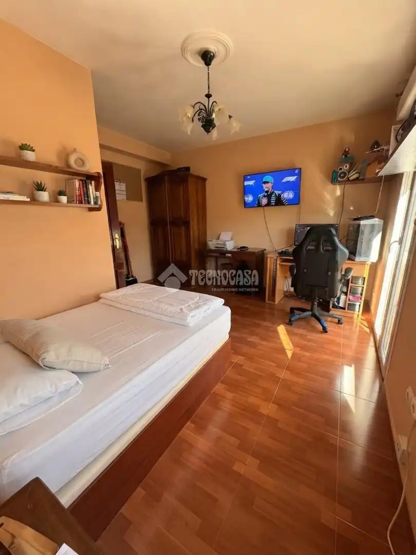 Bedroom of Flat for sale in Zona de la Vega