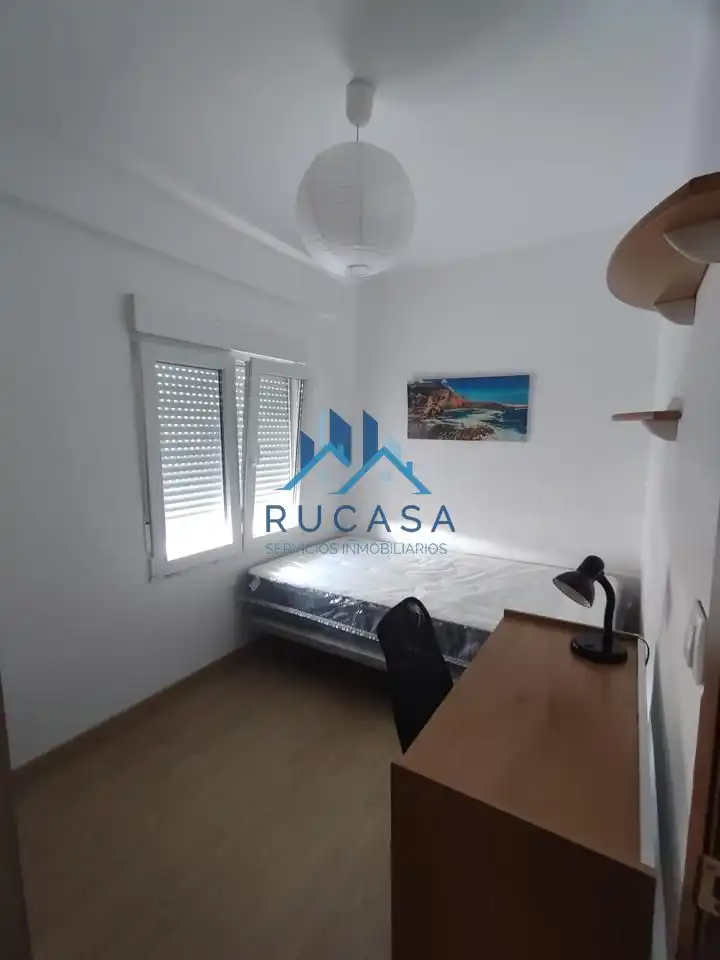 Bedroom of Flat for rent in Torrelavega 