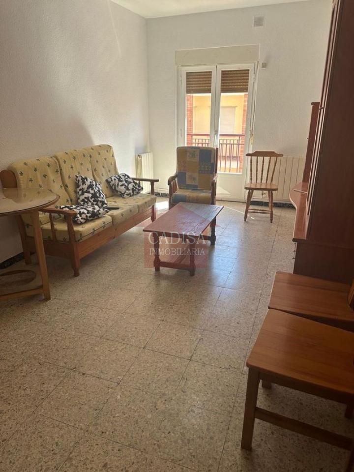 Sala d'estar de Pis de lloguer en Salamanca Capital amb Calefacció i Moblat