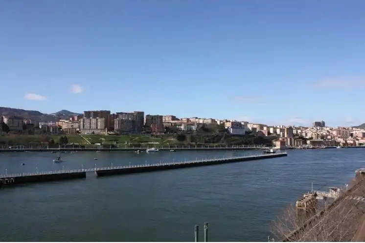 Vista exterior de Oficina de alquiler en Leioa con Aire acondicionado y Calefacción