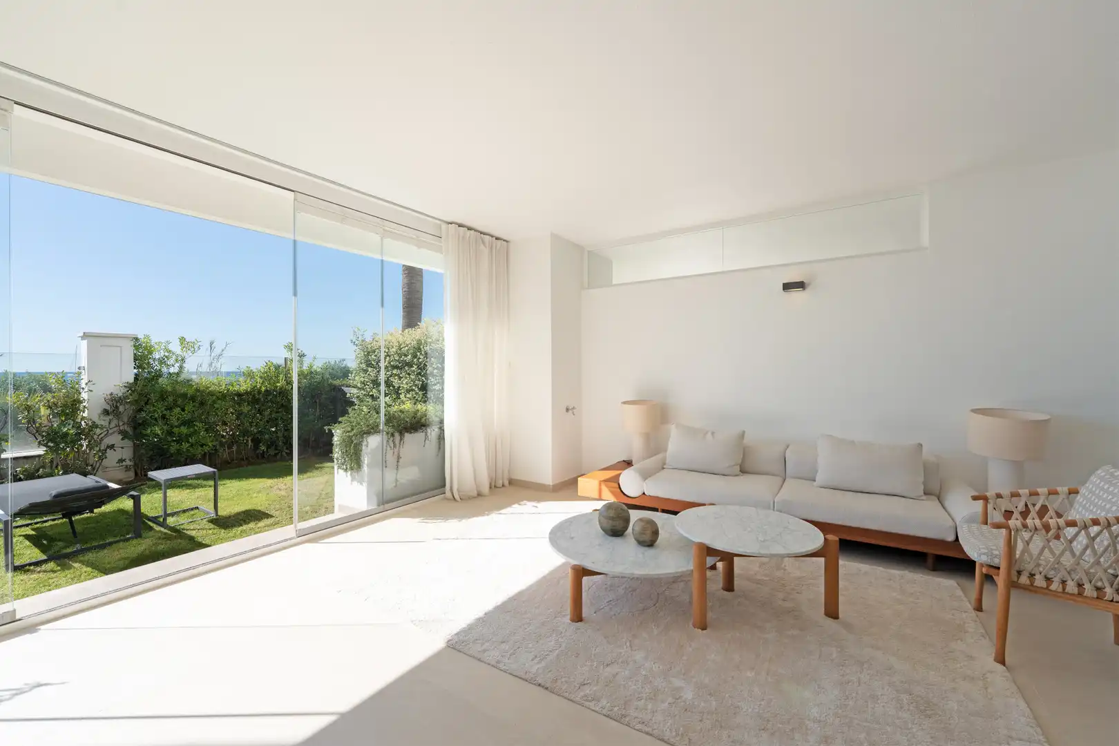 Sala de estar de Planta baja en venta en Estepona con Aire acondicionado, Terraza y Trastero