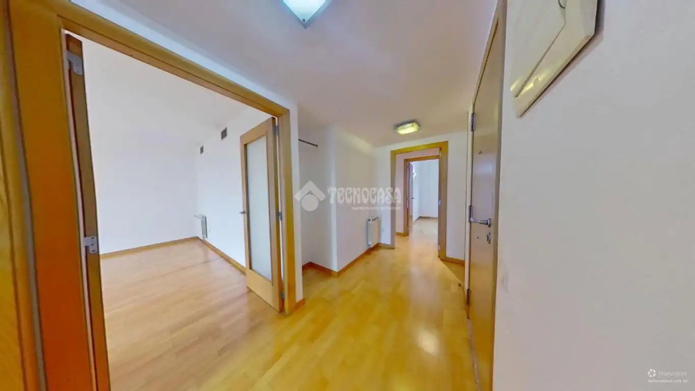 Piso en venta en Sabadell con Aire acondicionado, Calefacción y Balcón