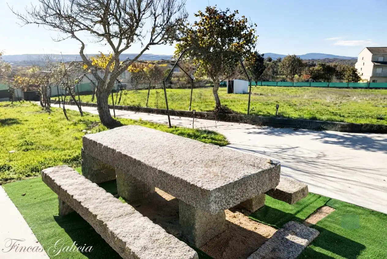 Jardí de Casa o xalet en venda en Monterrei amb Aire condicionat, Calefacció i Jardí privat