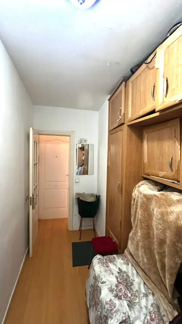 Dormitori de Pis en venda en Madrid amb Calefacció i Moblat