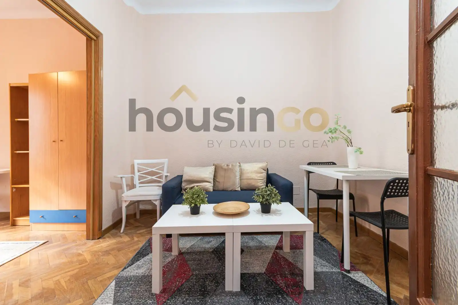 Living room of Flat for rent in Madrid  with Heating, Parquet flooring and Furnished