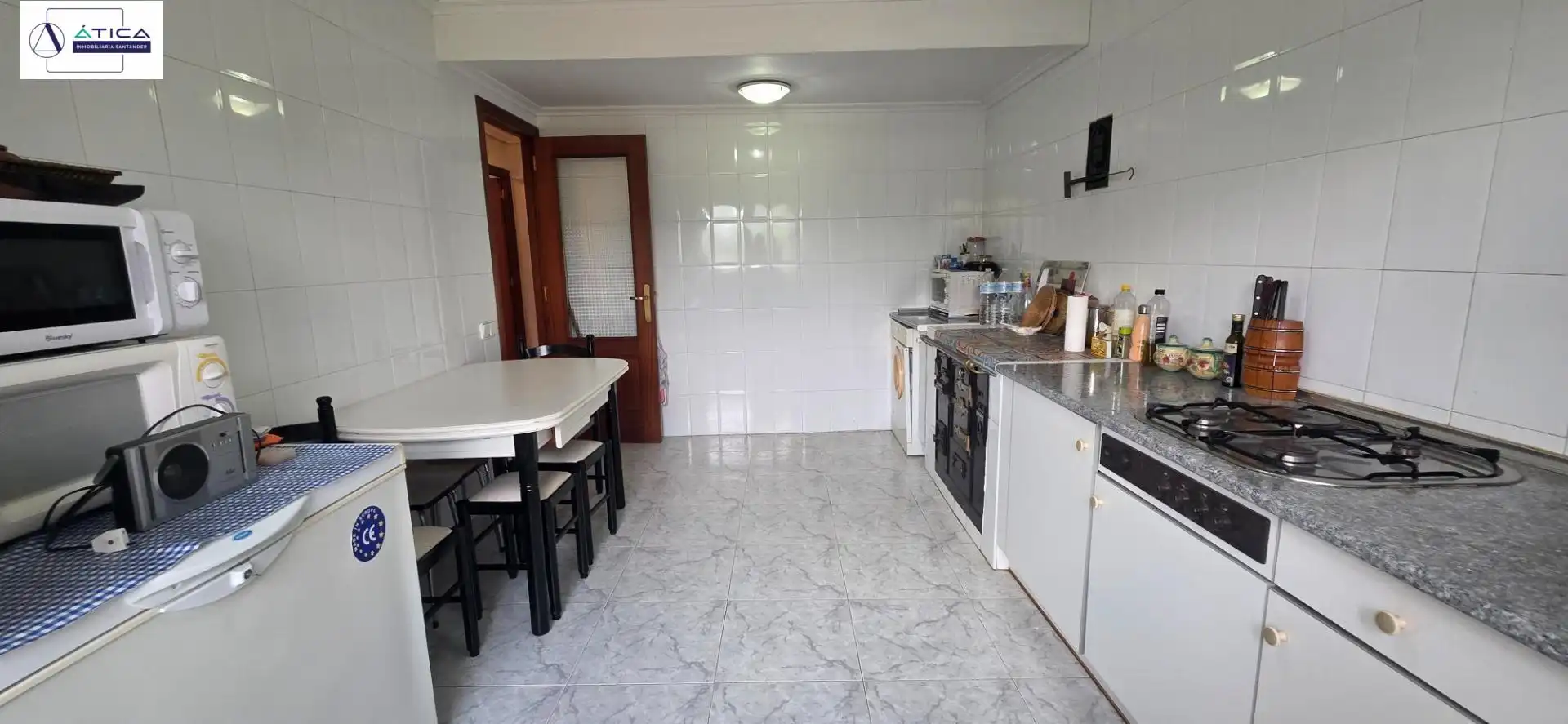 Cocina de Casa adosada en venta en Bárcena de Cicero con Jardín privado, Amueblado y Balcón