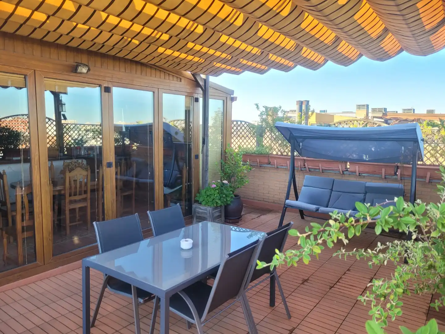 Terraza de Ático en venta en Madrid con Calefacción, Jardín privado y Parquet