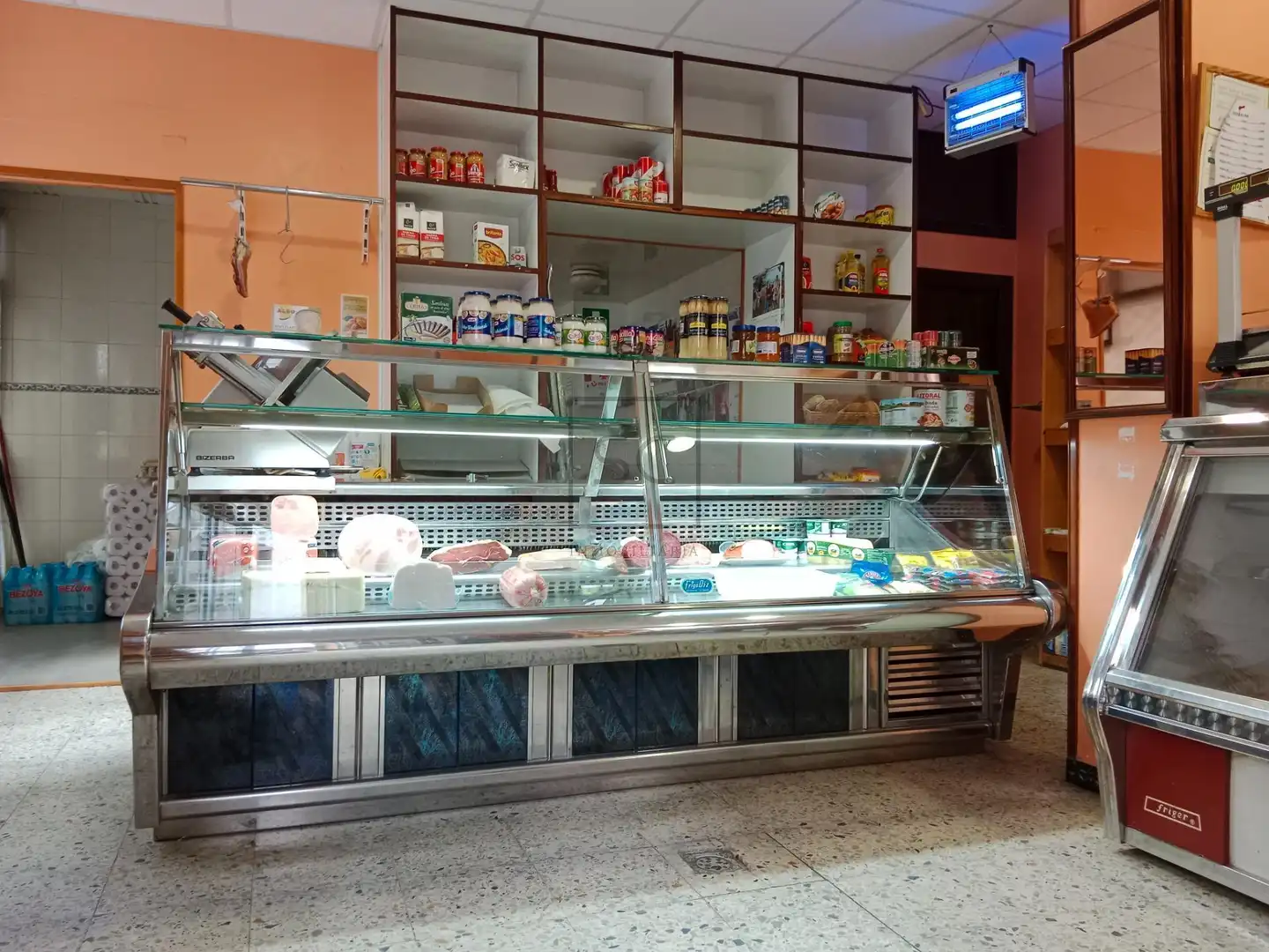 Local comercial en venta en ARMANDO COTARELO, imagen 2