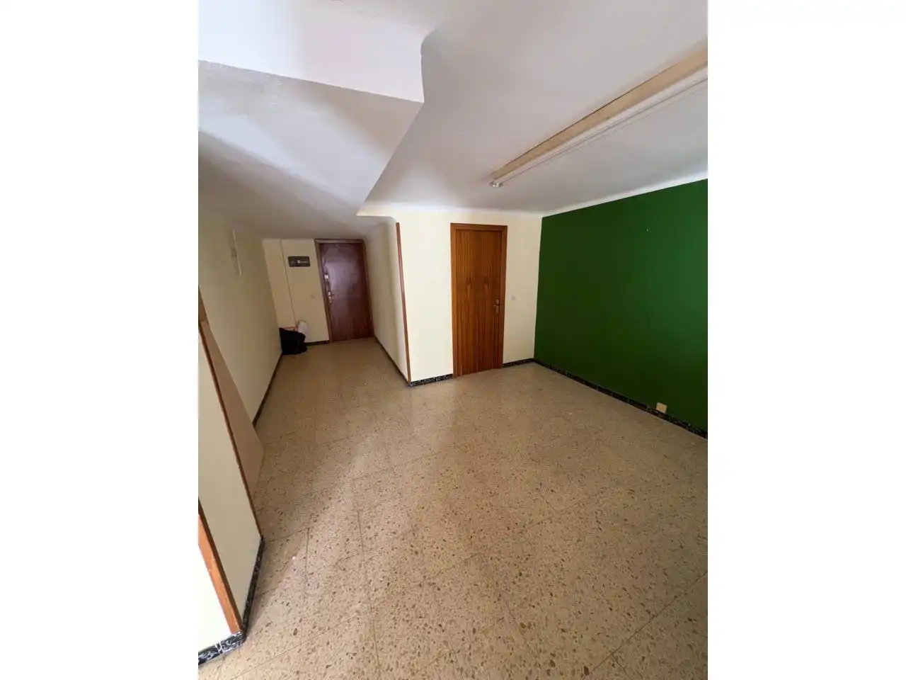Oficina en venda en Binéfar