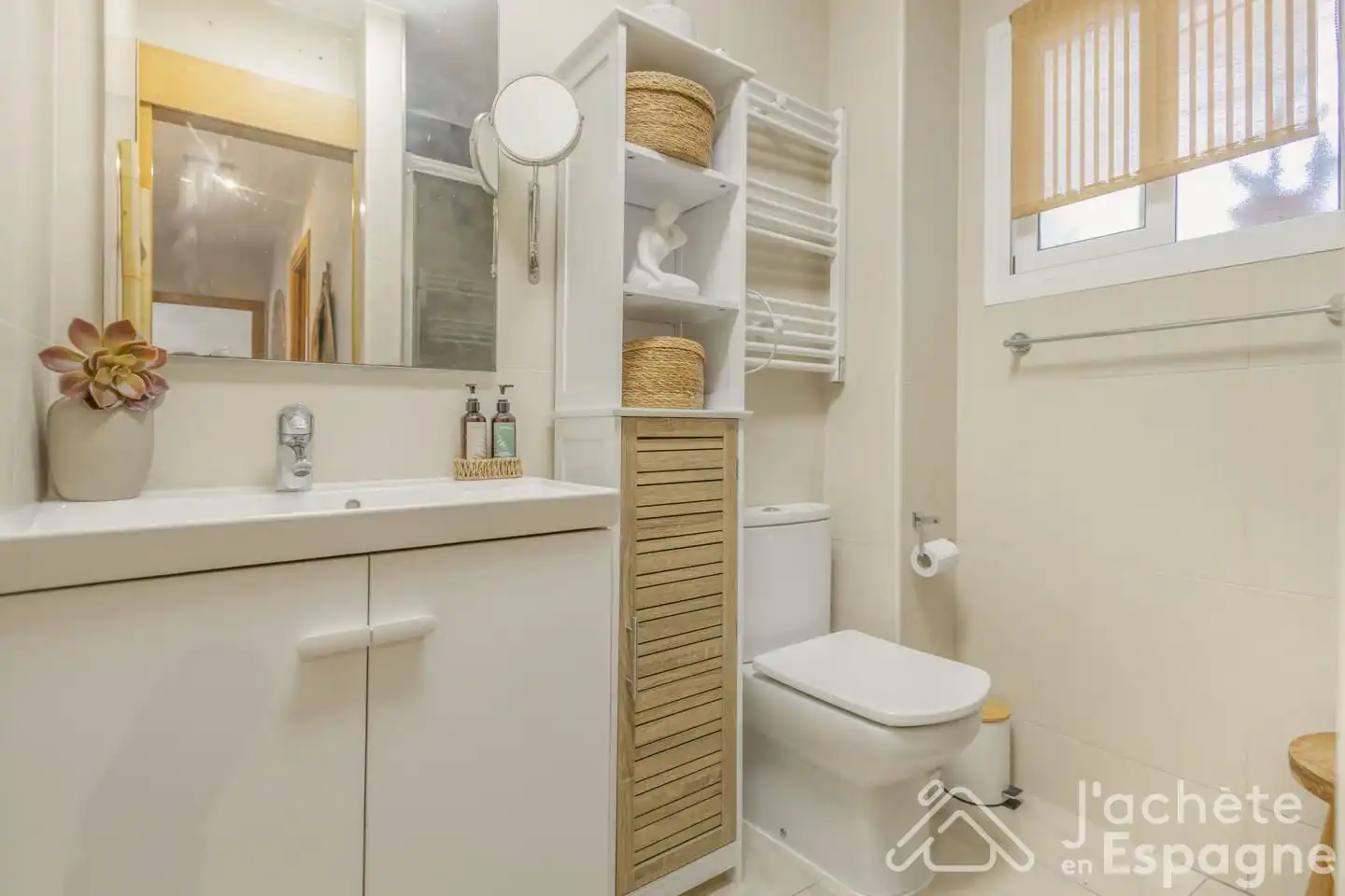 Baño de Apartamento en venta en El Campello con Aire acondicionado y Balcón