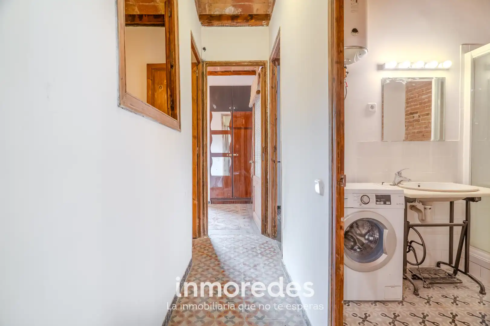 Vista exterior de Piso en venta en Barcelona con Balcón