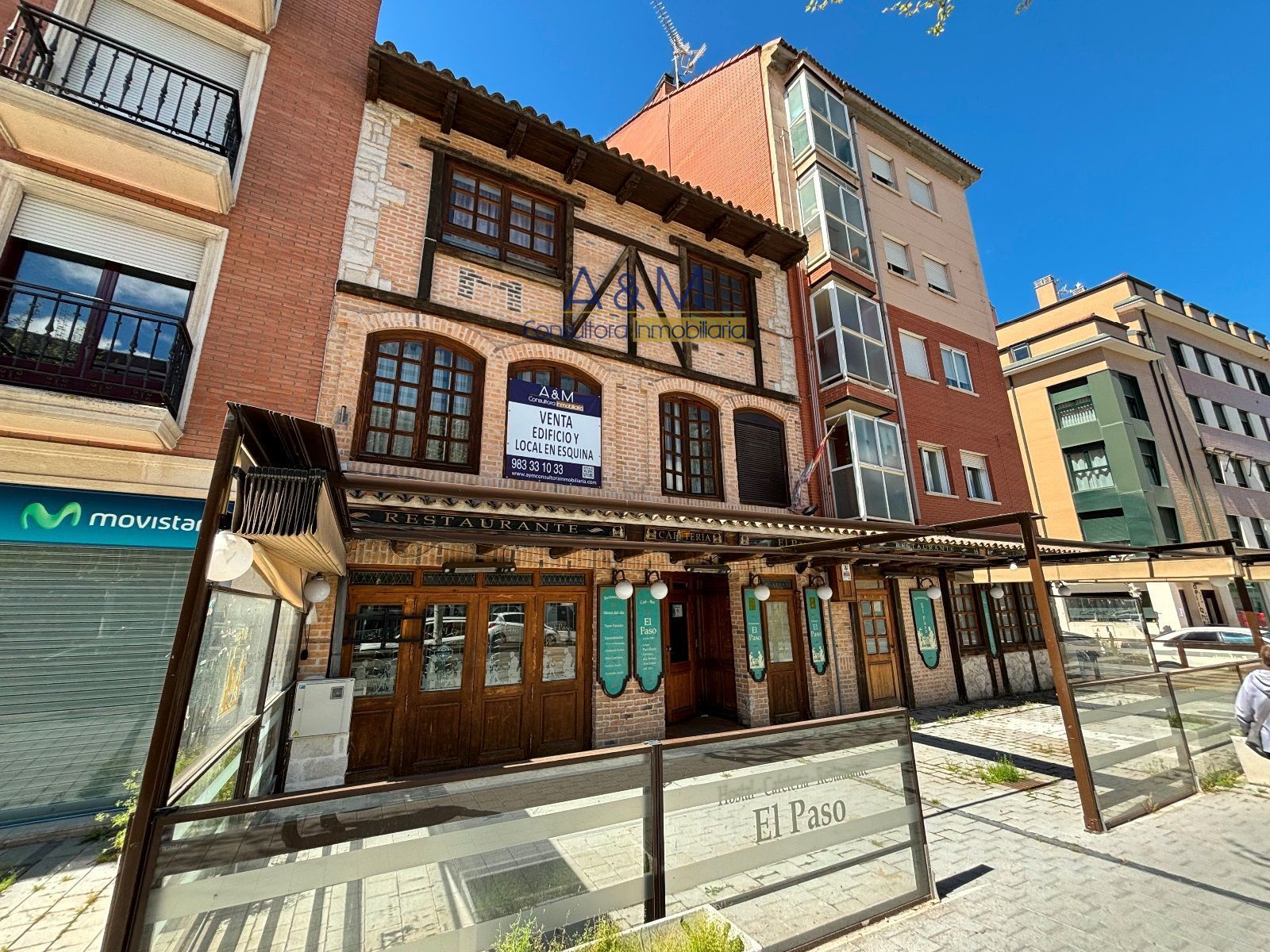 Vista exterior de Edifici en venda en Laguna de Duero