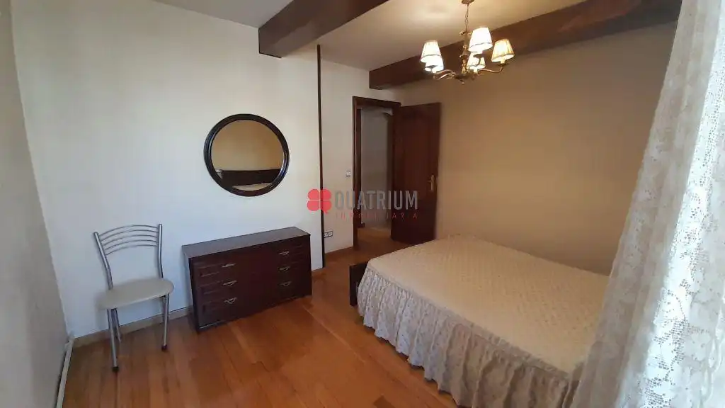 Habitación de Casa o chalet en venta en Santiago de Compostela  con Trastero