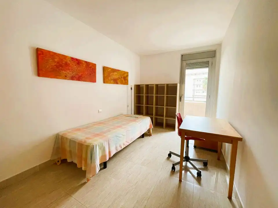 Habitación de Piso de alquiler en  Palma de Mallorca con Aire acondicionado, Calefacción y Terraza