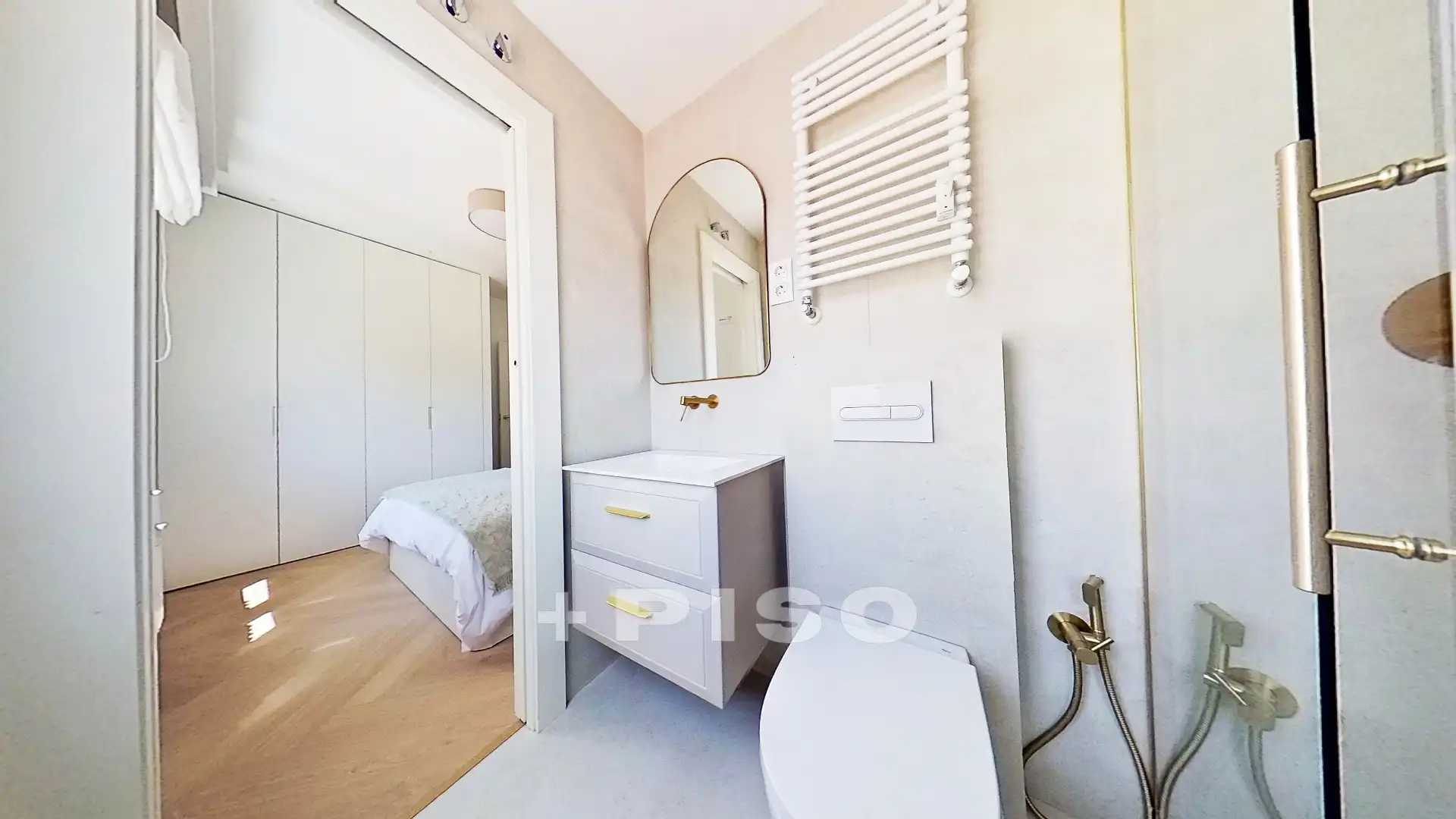 Badezimmer von Dachboden zum Verkauf in Madrid mit Klimaanlage, Terrasse und Möbliert