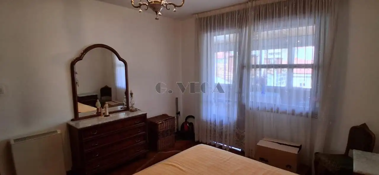 Habitación de Piso en venta en Vigo  con Calefacción y Parquet