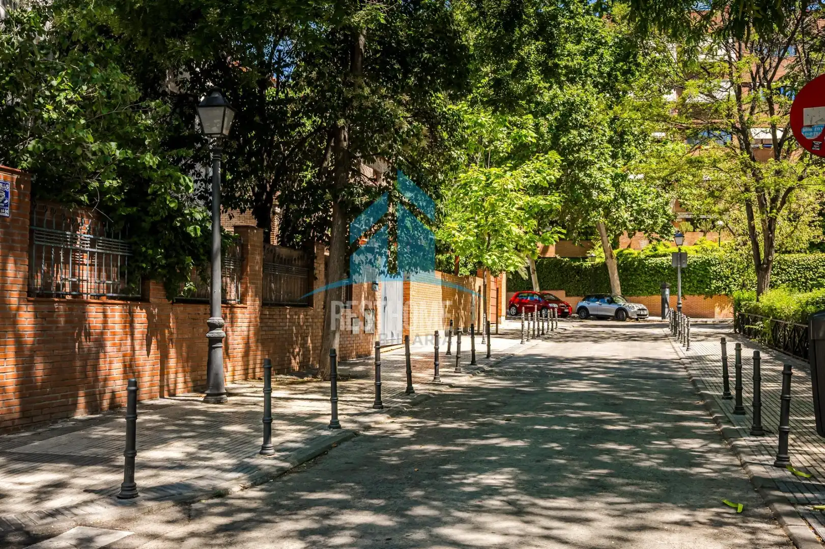 Vista exterior de Casa o chalet en venta en Madrid con Calefacción, Jardín privado y Parquet