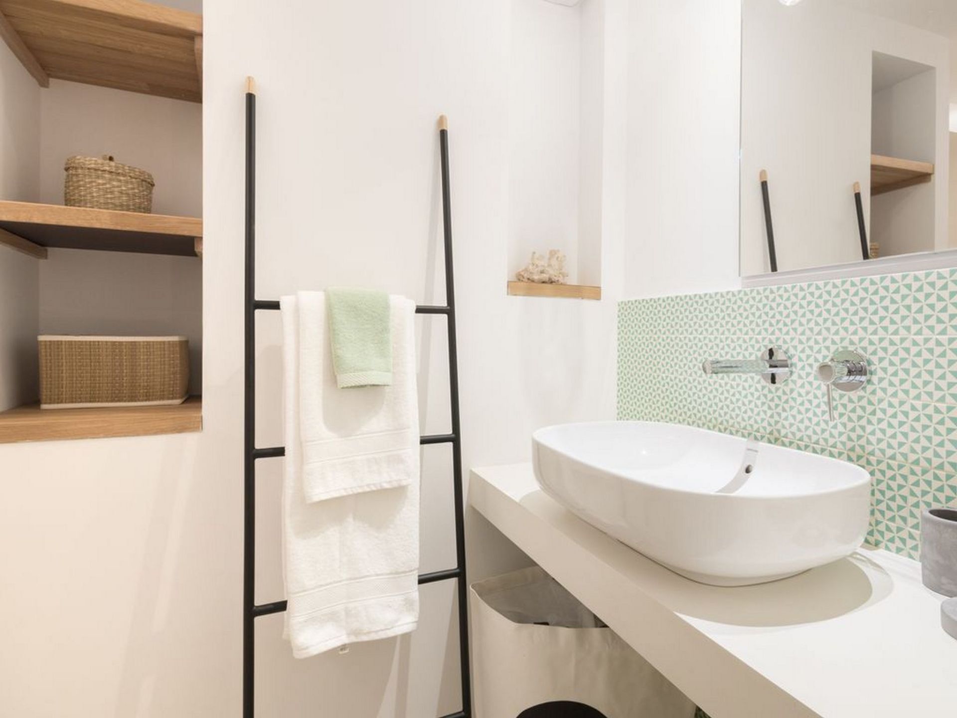 Bany de Pis de lloguer en  Palma de Mallorca amb Aire condicionat, Moblat i TV