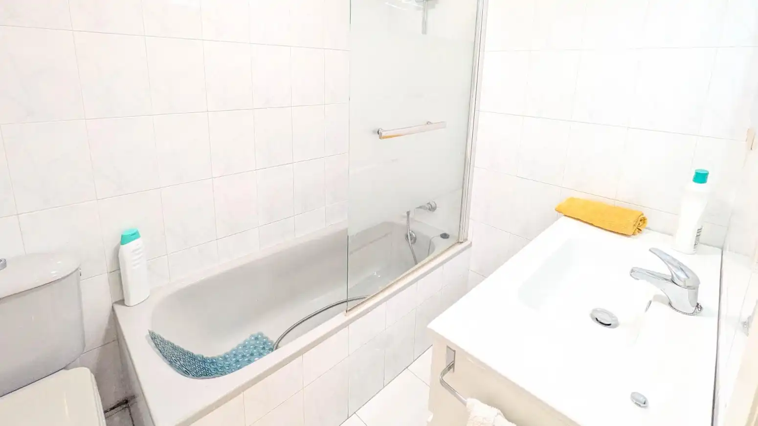 Bany de Pis de lloguer en Santander amb Calefacció, Terrassa i Moblat
