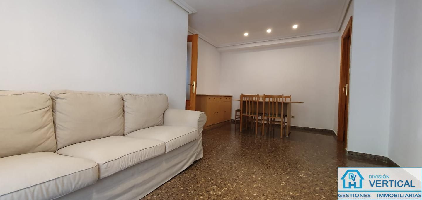 Living room of Flat to rent in  Valencia Capital  with Air Conditioner, Heating and Furnished