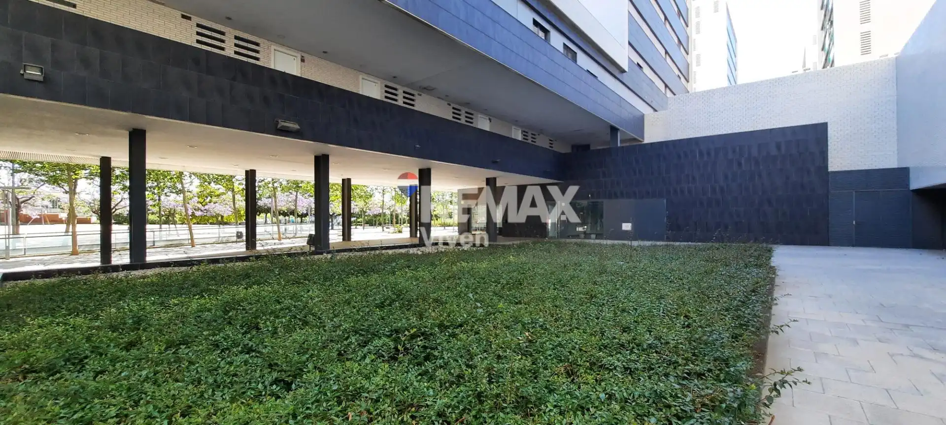 Vista exterior de Pis en venda en Viladecans amb Parquet