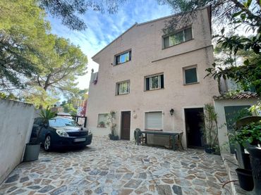House with balcony for sale in Altea la Vella