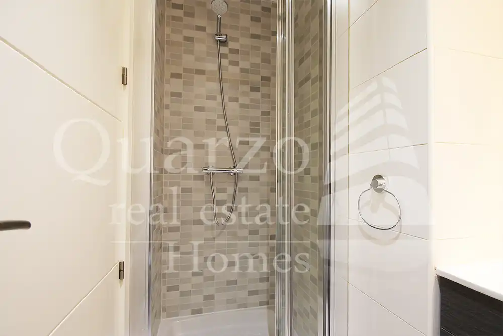 Baño de Piso en venta en Madrid con Aire acondicionado, Calefacción y Trastero