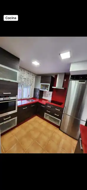 Cocina de Casa adosada de alquiler en Estepona con Aire acondicionado, Terraza y Horno