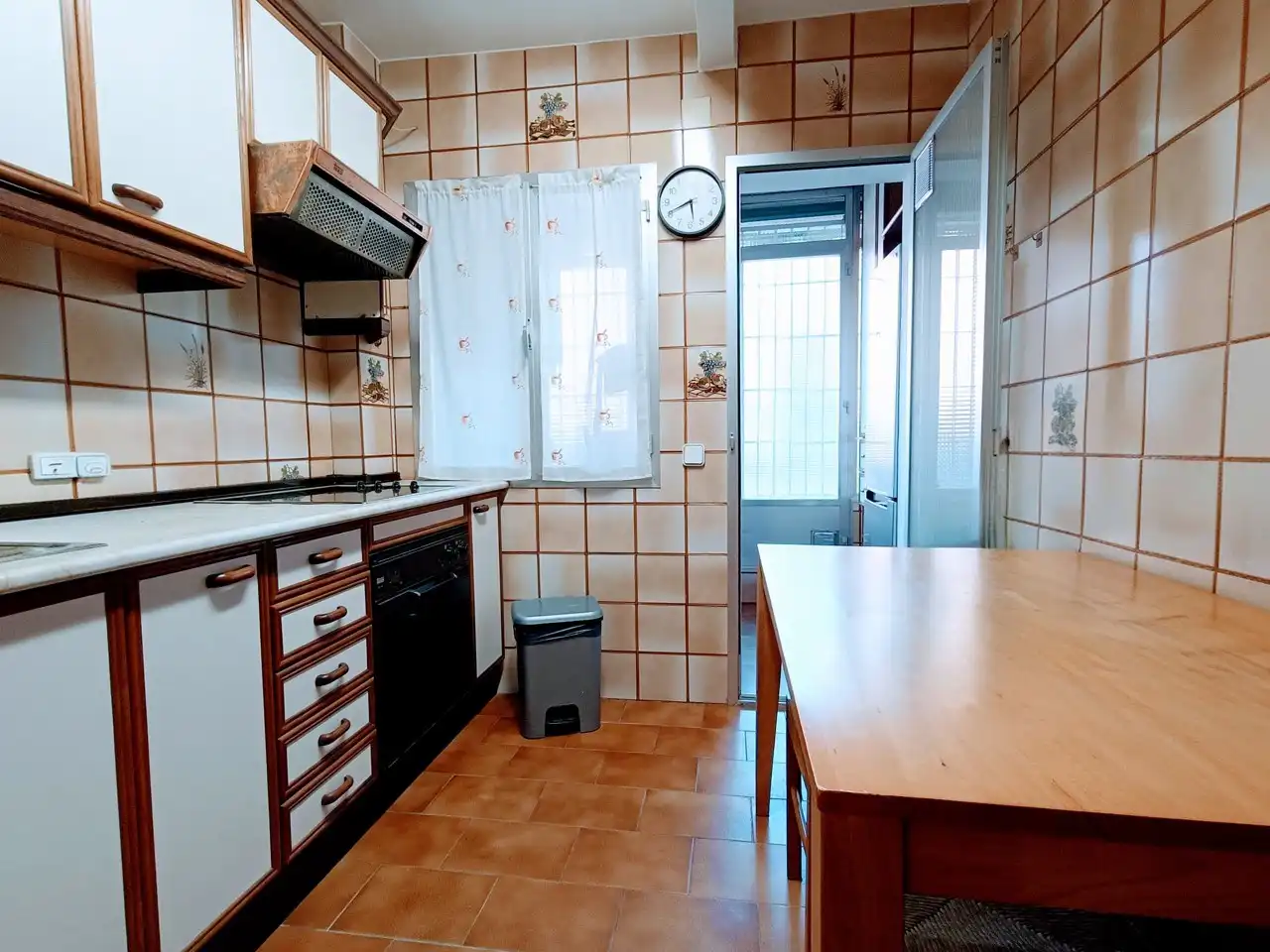 Cuina de Pis de lloguer en Madrid amb Aire condicionat, Calefacció i Parquet