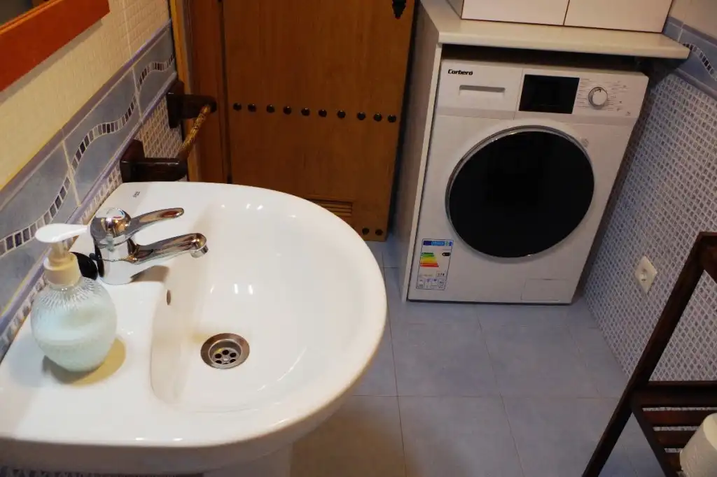 Badezimmer von Country house zum Verkauf in Vélez-Málaga mit Klimaanlage, Privatgarten und Terrasse