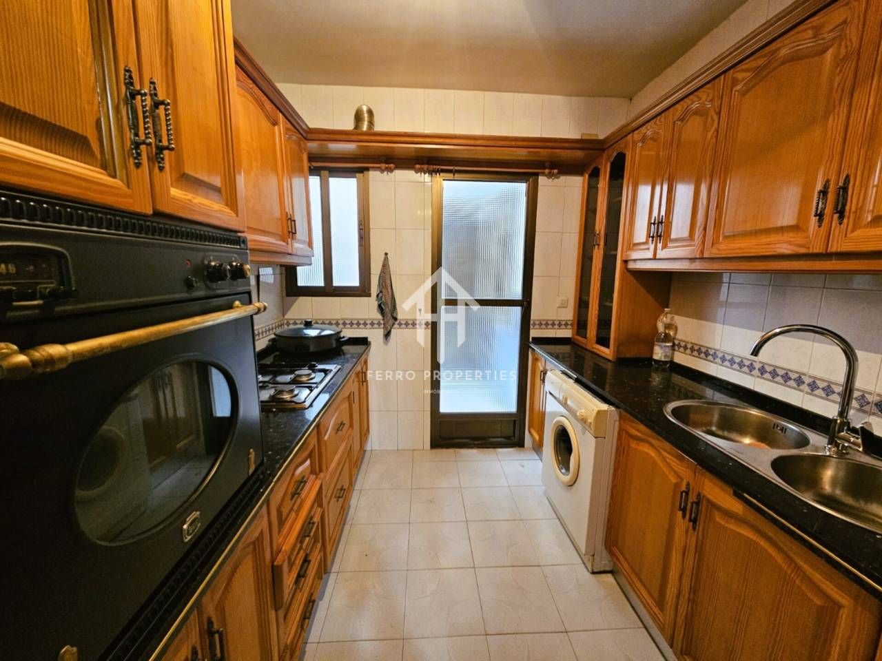 Flat for sale in Comisarios, 1, Loja