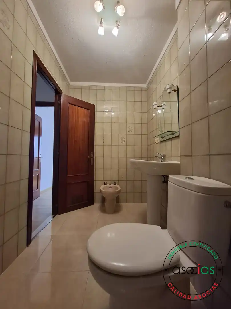 Baño de Piso en venta en Gijón  con Calefacción