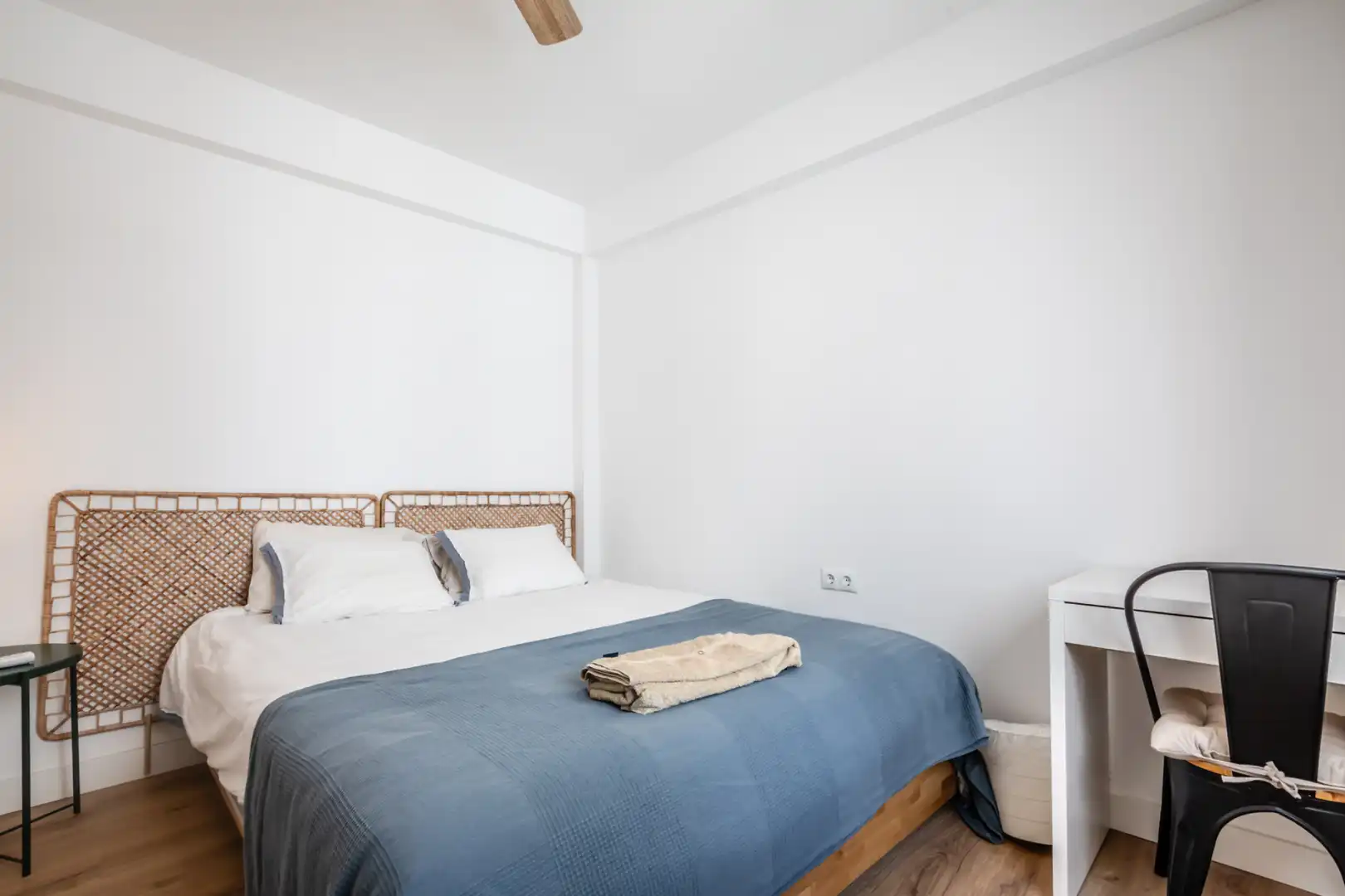 Schlafzimmer von Wohnungen zur Miete in Valencia mit Klimaanlage, Heizung und Parkett