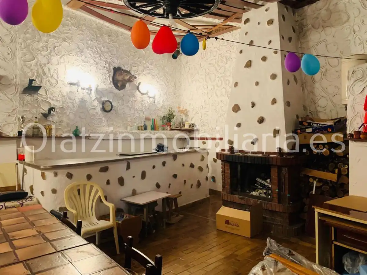 Local comercial en venda a Balmaseda, imagen 2