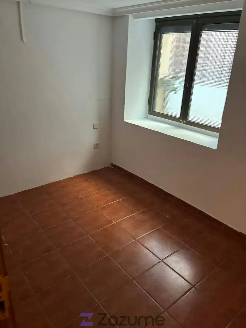 Maisonette zur Miete in Madrid mit Heizung, Abstellraum und Möbliert