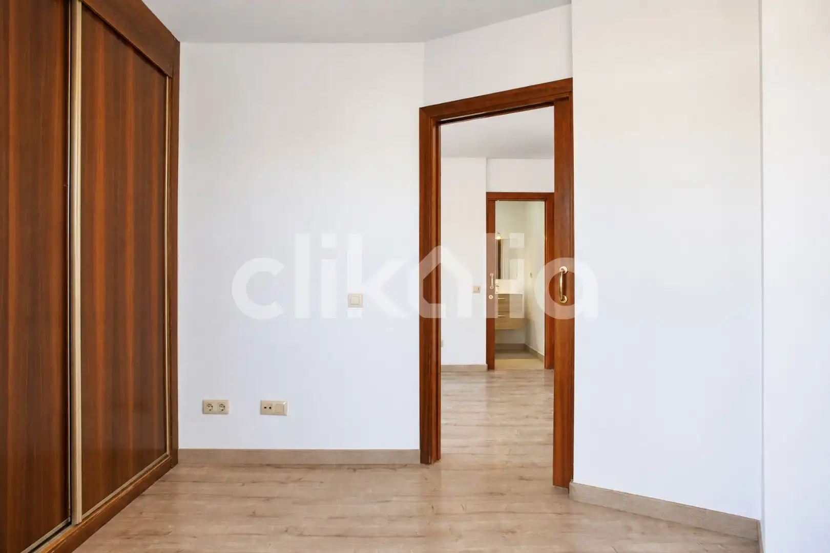 Habitación de Ático de alquiler en Ciudad Lineal