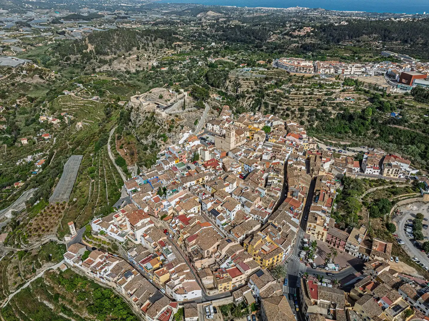 Vista exterior de Casa o xalet en venda en Polop amb Aire condicionat i Terrassa